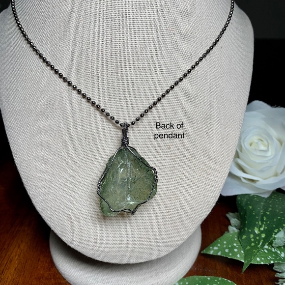 Natural Crystal Large Chunky Stone Copper Wrapped Pendant Necklace - Picture 8 of 12